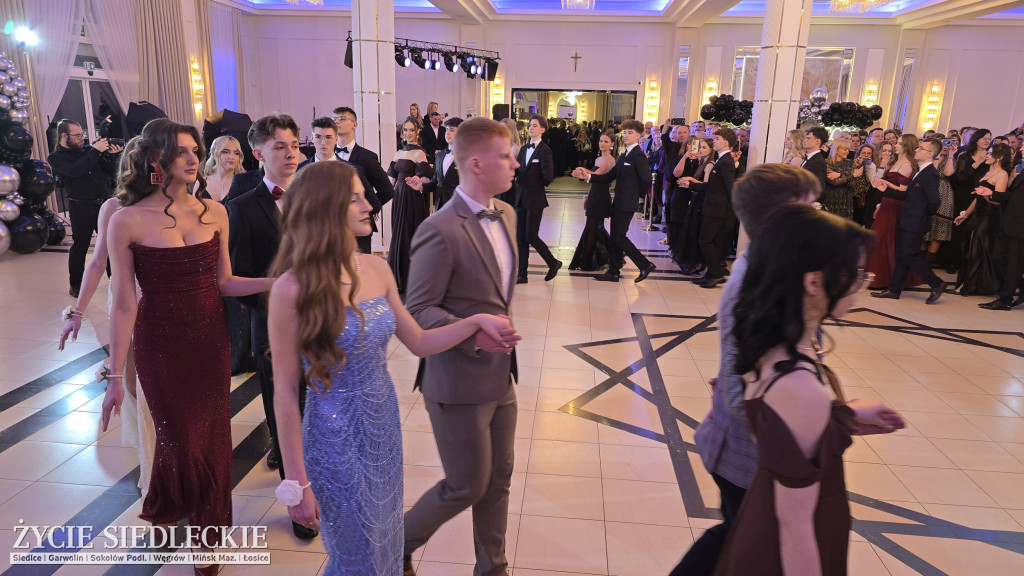 Studniówka w Prusie