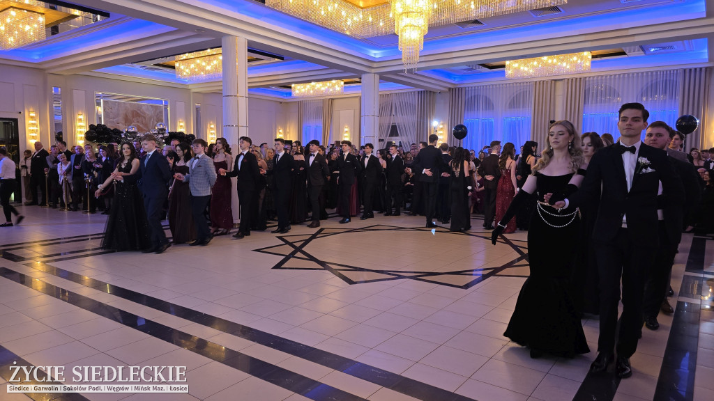 Studniówka w Prusie