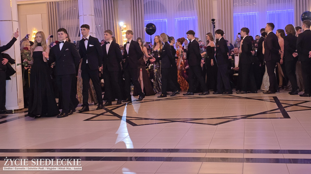 Studniówka w Prusie