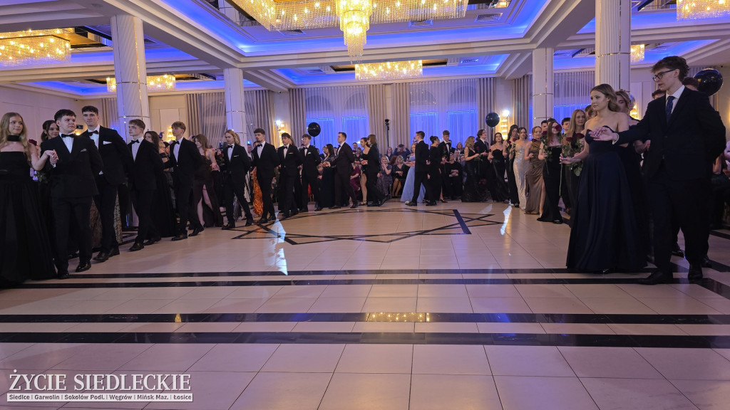 Studniówka w Prusie