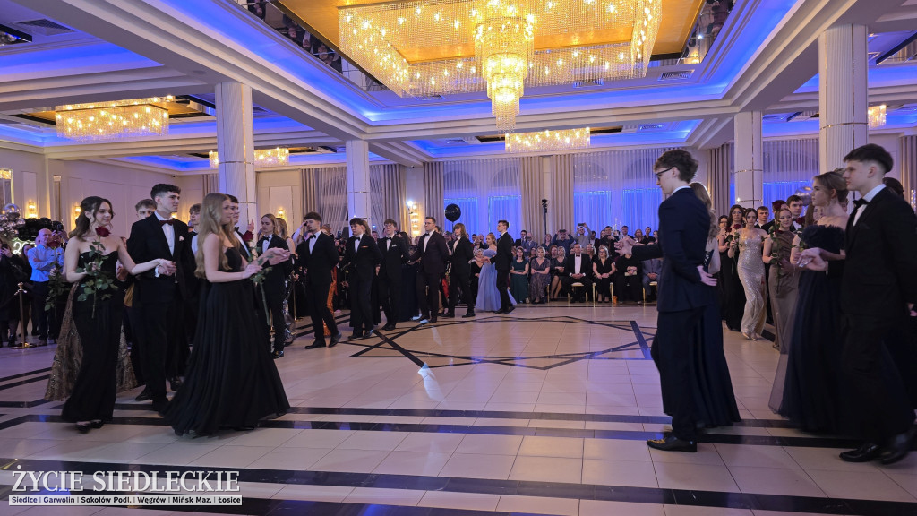 Studniówka w Prusie