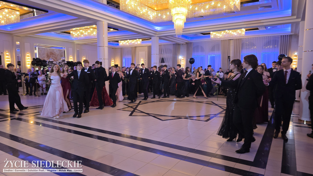 Studniówka w Prusie