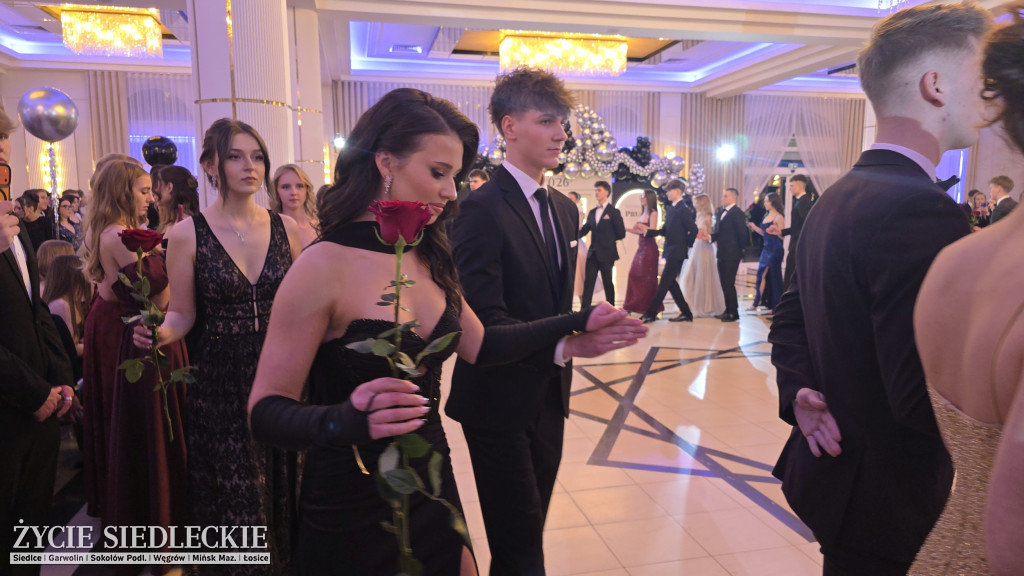 Studniówka w Prusie