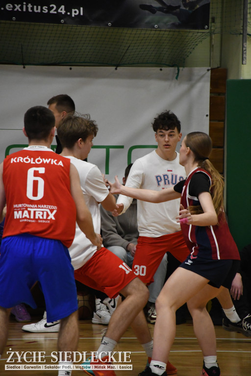 Charytatywny mecz koszykówki Siedlce 2026 – młodzież zagrała dla Dawida