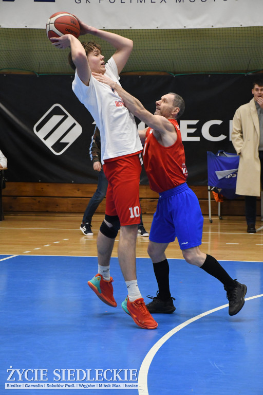 Charytatywny mecz koszykówki Siedlce 2026 – młodzież zagrała dla Dawida