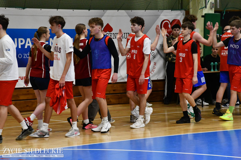 Charytatywny mecz koszykówki Siedlce 2026 – młodzież zagrała dla Dawida