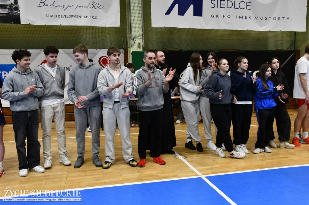 Charytatywny mecz koszykówki Siedlce 2026 – młodzież zagrała dla Dawida