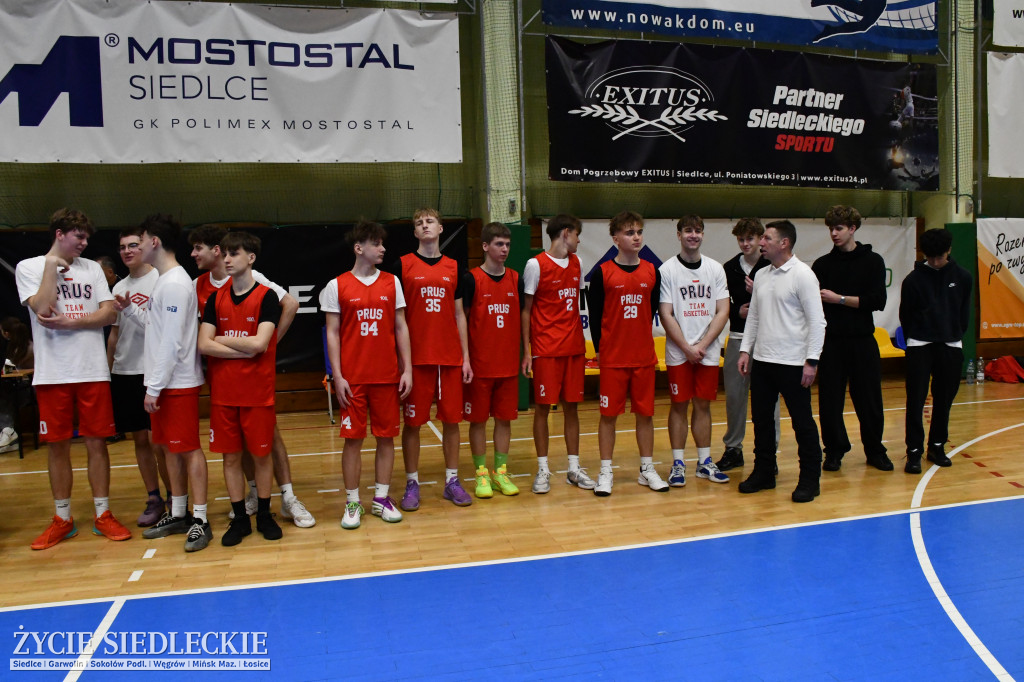 Charytatywny mecz koszykówki Siedlce 2026 – młodzież zagrała dla Dawida