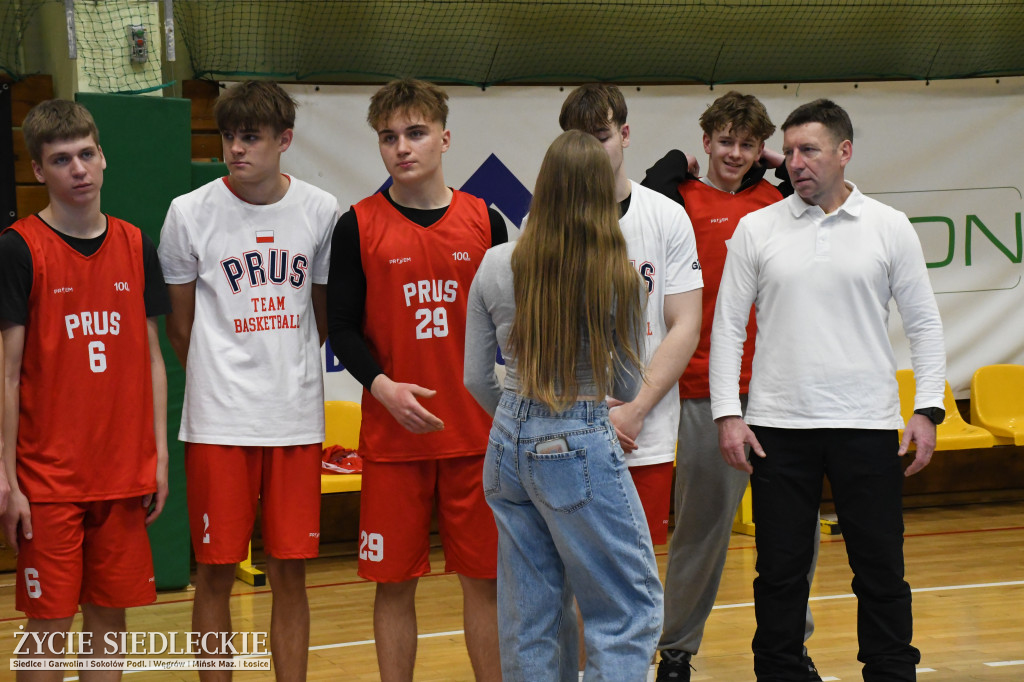 Charytatywny mecz koszykówki Siedlce 2026 – młodzież zagrała dla Dawida