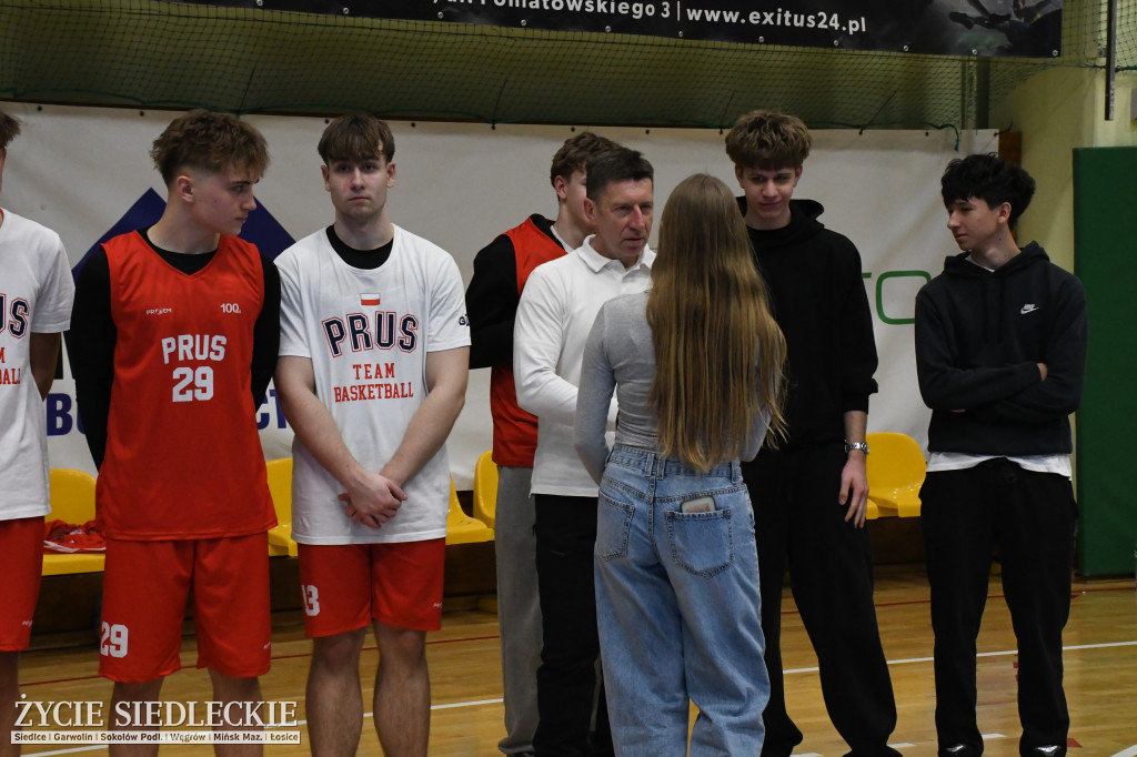 Charytatywny mecz koszykówki Siedlce 2026 – młodzież zagrała dla Dawida
