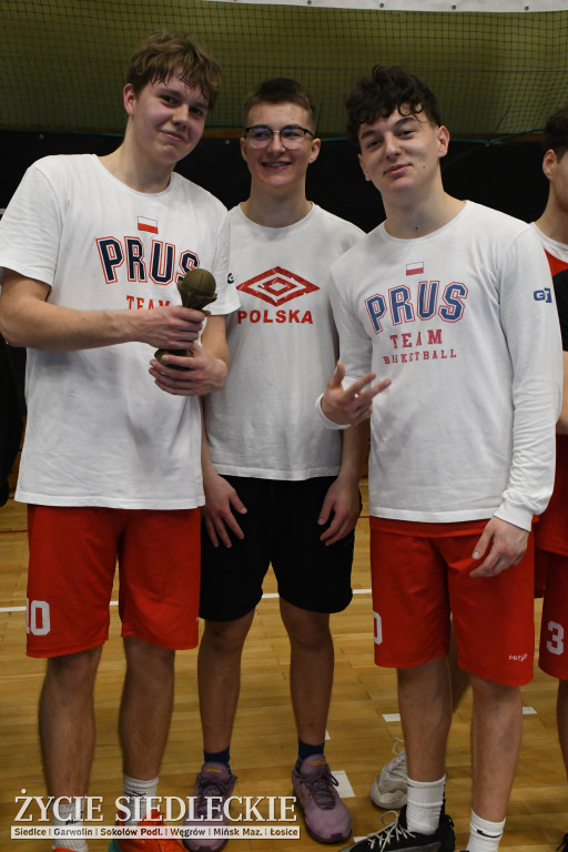 Charytatywny mecz koszykówki Siedlce 2026 – młodzież zagrała dla Dawida