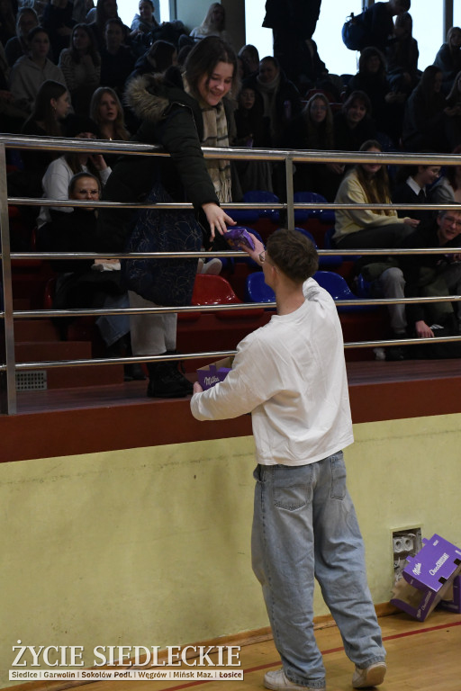 Charytatywny mecz koszykówki Siedlce 2026 – młodzież zagrała dla Dawida