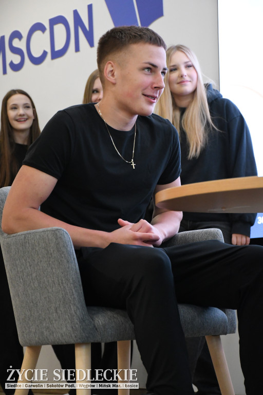 CUD – uczennice Żółkiewskiego i Prusa w Siedlcach o zdrowiu psychicznym i równowadze