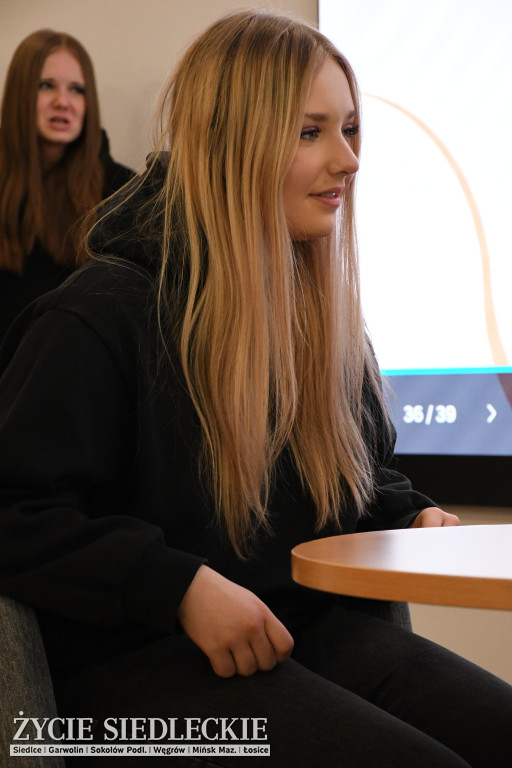 CUD – uczennice Żółkiewskiego i Prusa w Siedlcach o zdrowiu psychicznym i równowadze