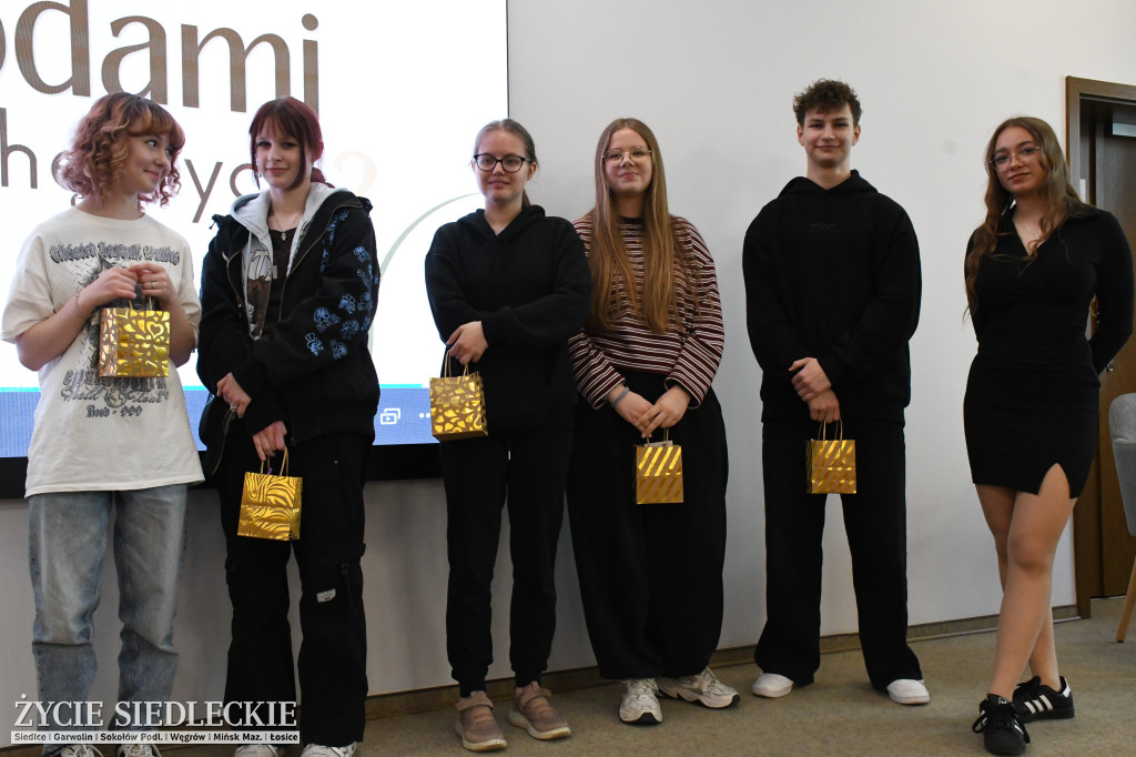 CUD – uczennice Żółkiewskiego i Prusa w Siedlcach o zdrowiu psychicznym i równowadze