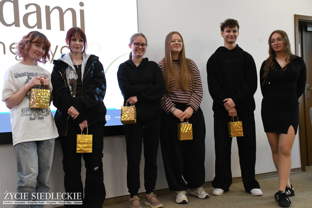 CUD – uczennice Żółkiewskiego i Prusa w Siedlcach o zdrowiu psychicznym i równowadze
