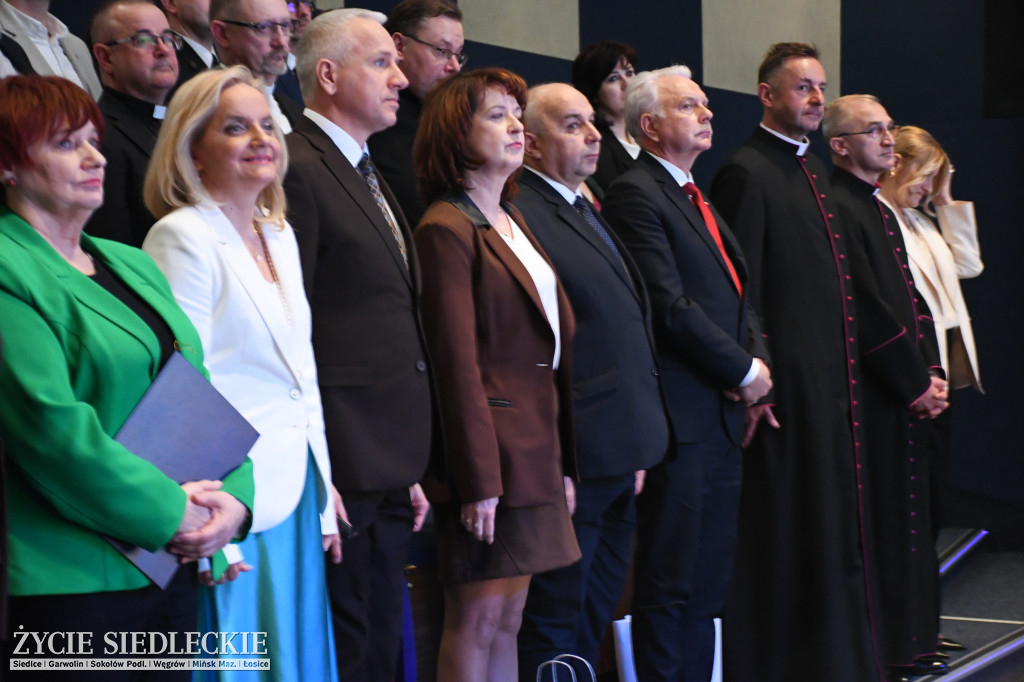 Siedlce: odsłonięto mural i popiersie w Szkole Podstawowej nr 6. Jubileusz 110-lecia „Szóstki”