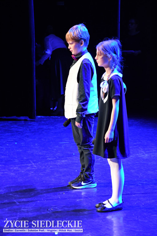 Siedlce: odsłonięto mural i popiersie w Szkole Podstawowej nr 6. Jubileusz 110-lecia „Szóstki”