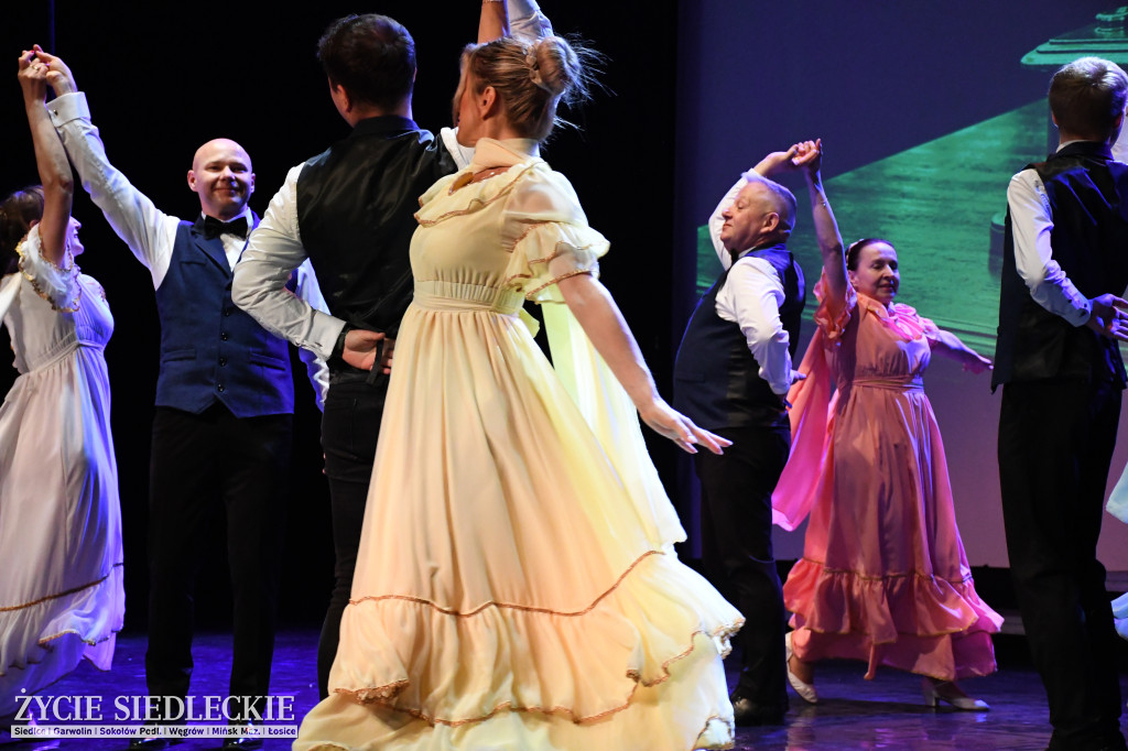 Siedlce: odsłonięto mural i popiersie w Szkole Podstawowej nr 6. Jubileusz 110-lecia „Szóstki”