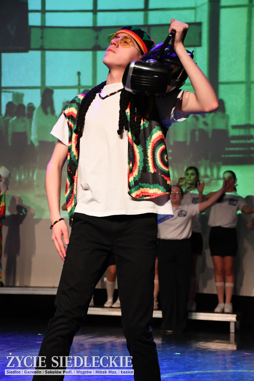 Siedlce: odsłonięto mural i popiersie w Szkole Podstawowej nr 6. Jubileusz 110-lecia „Szóstki”