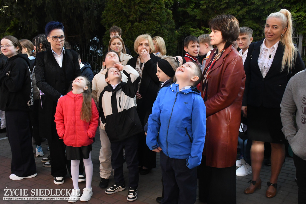 Siedlce: odsłonięto mural i popiersie w Szkole Podstawowej nr 6. Jubileusz 110-lecia „Szóstki”