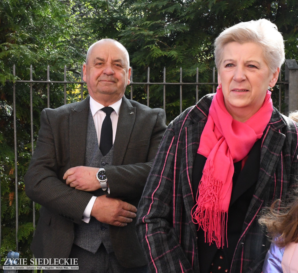 Siedlce: odsłonięto mural i popiersie w Szkole Podstawowej nr 6. Jubileusz 110-lecia „Szóstki”