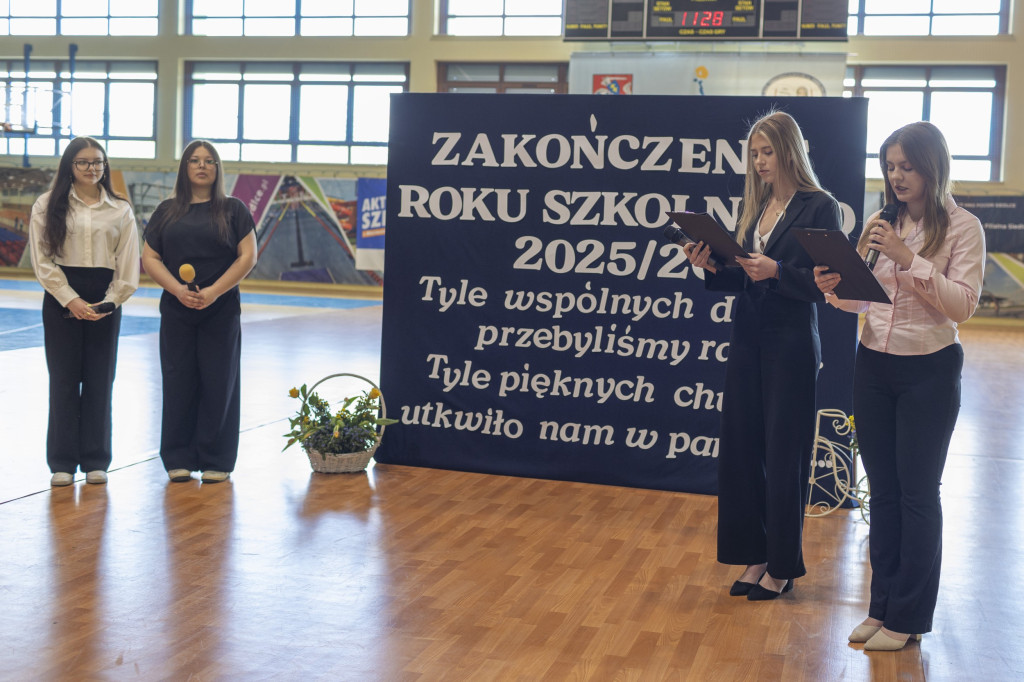 Absolwenci ZSP nr 3 w Siedlcach zakończyli rok szkolny