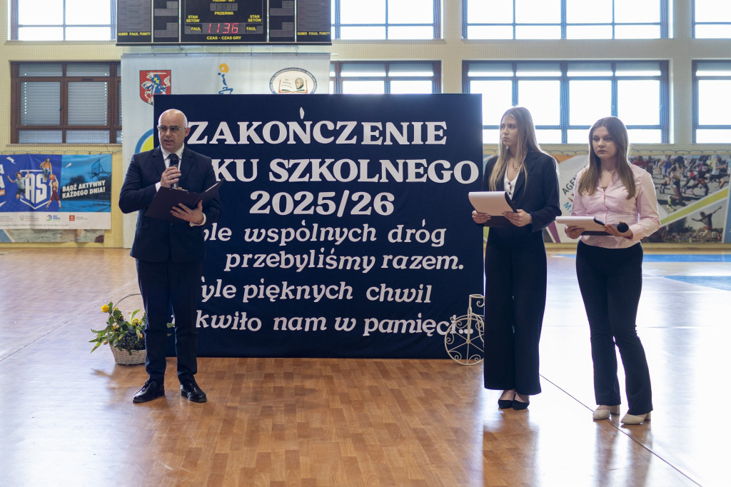 Absolwenci ZSP nr 3 w Siedlcach zakończyli rok szkolny