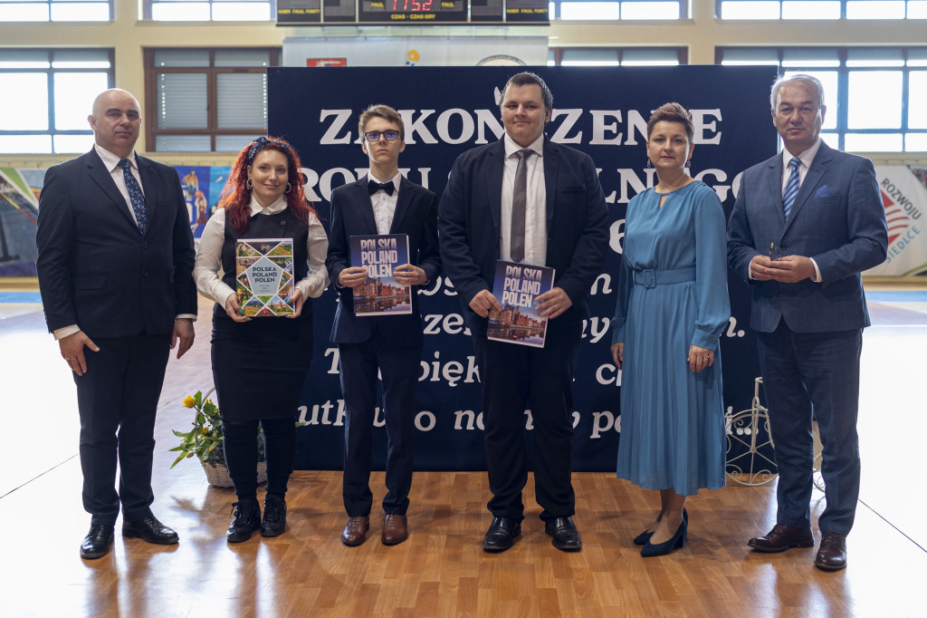 Absolwenci ZSP nr 3 w Siedlcach zakończyli rok szkolny