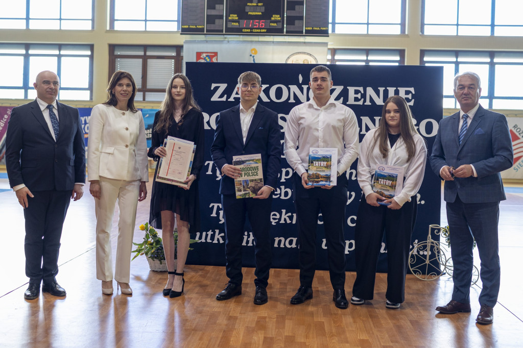 Absolwenci ZSP nr 3 w Siedlcach zakończyli rok szkolny