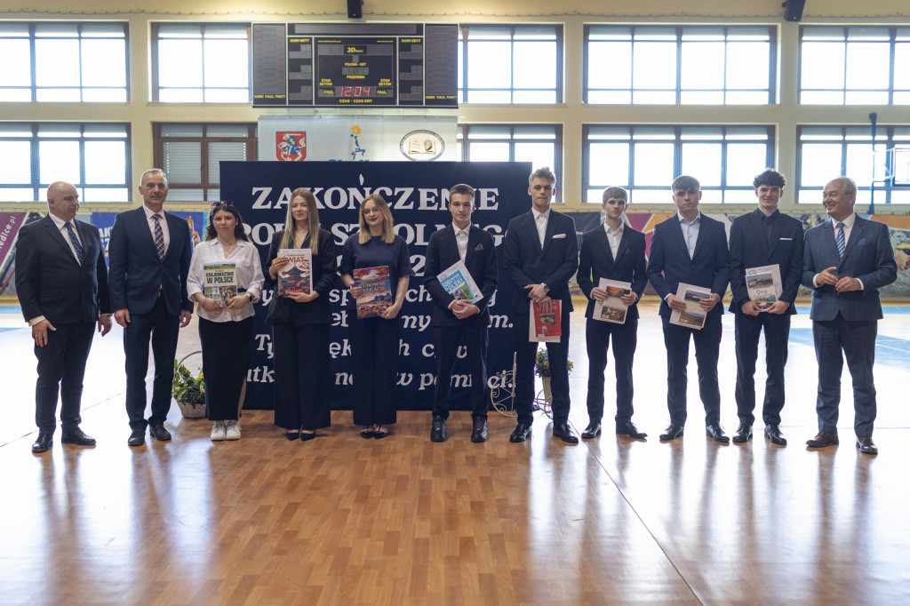 Absolwenci ZSP nr 3 w Siedlcach zakończyli rok szkolny