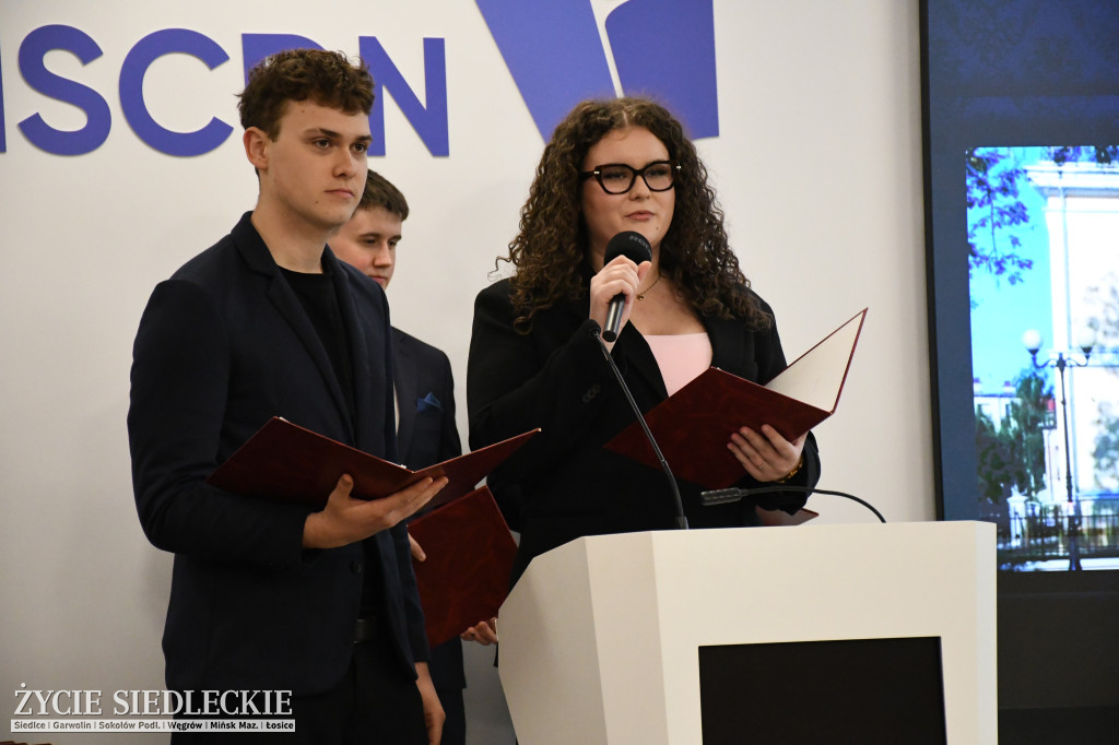 IV LO żegna maturzystów. Uroczysta gala w Siedlcach