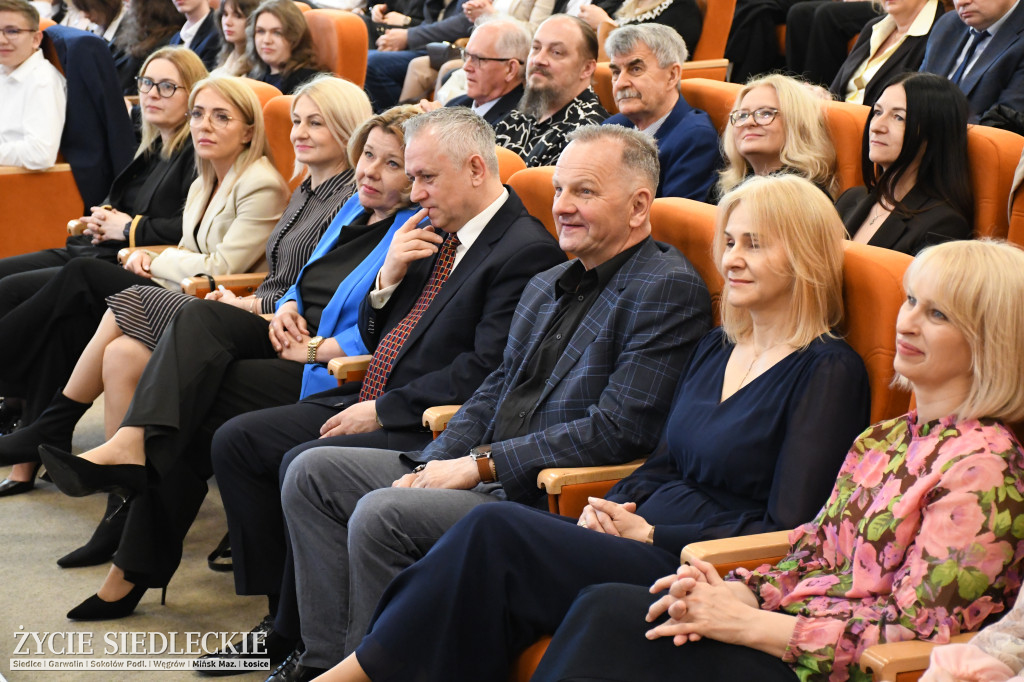 IV LO żegna maturzystów. Uroczysta gala w Siedlcach