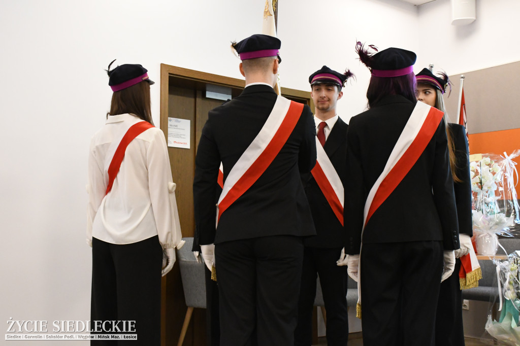 IV LO żegna maturzystów. Uroczysta gala w Siedlcach