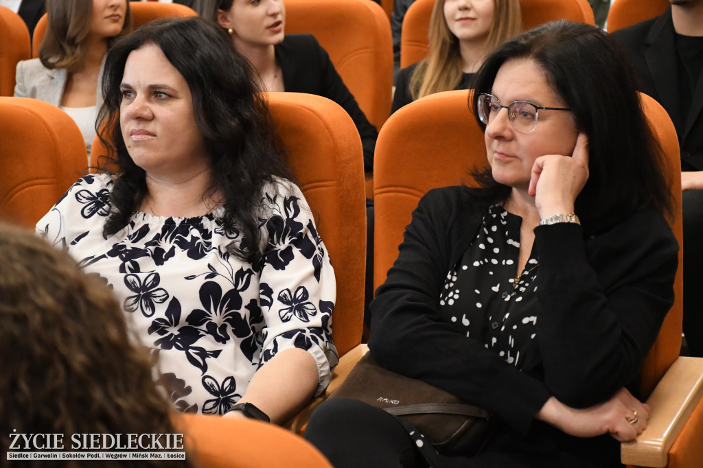 IV LO żegna maturzystów. Uroczysta gala w Siedlcach