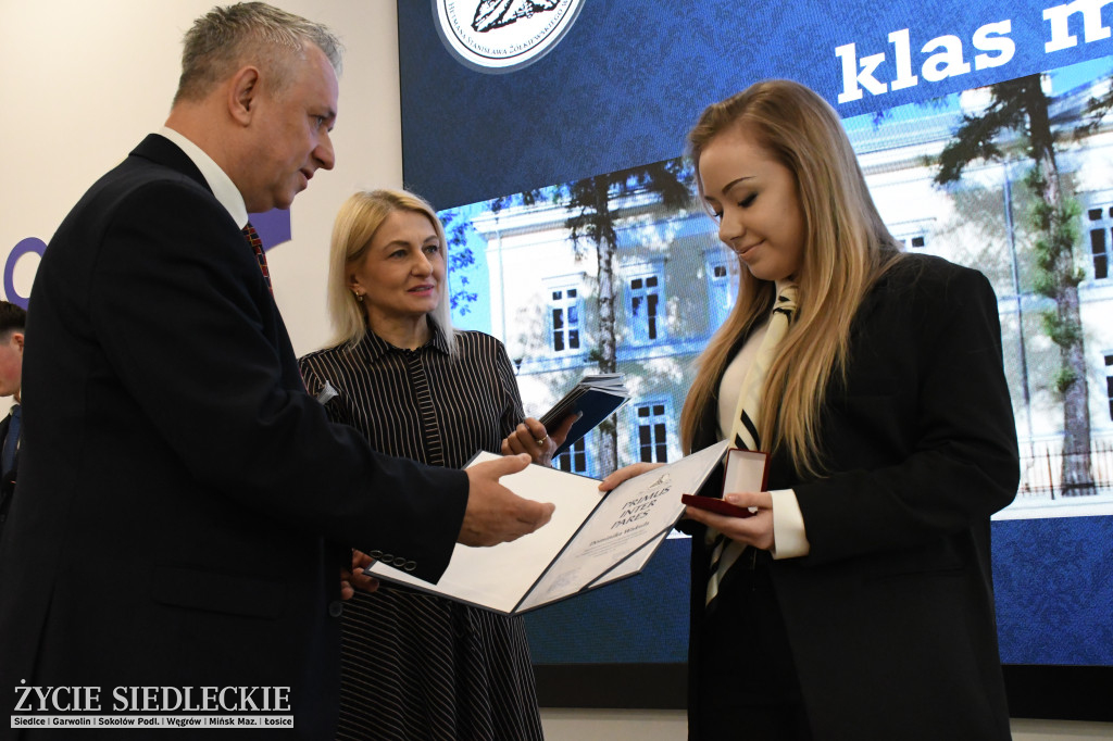 IV LO żegna maturzystów. Uroczysta gala w Siedlcach