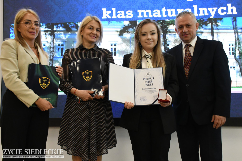 IV LO żegna maturzystów. Uroczysta gala w Siedlcach