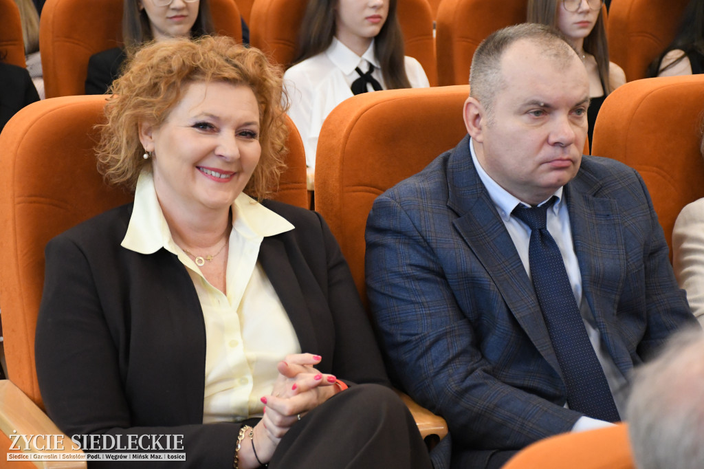 IV LO żegna maturzystów. Uroczysta gala w Siedlcach