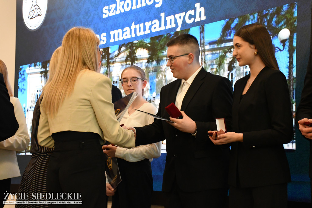 IV LO żegna maturzystów. Uroczysta gala w Siedlcach