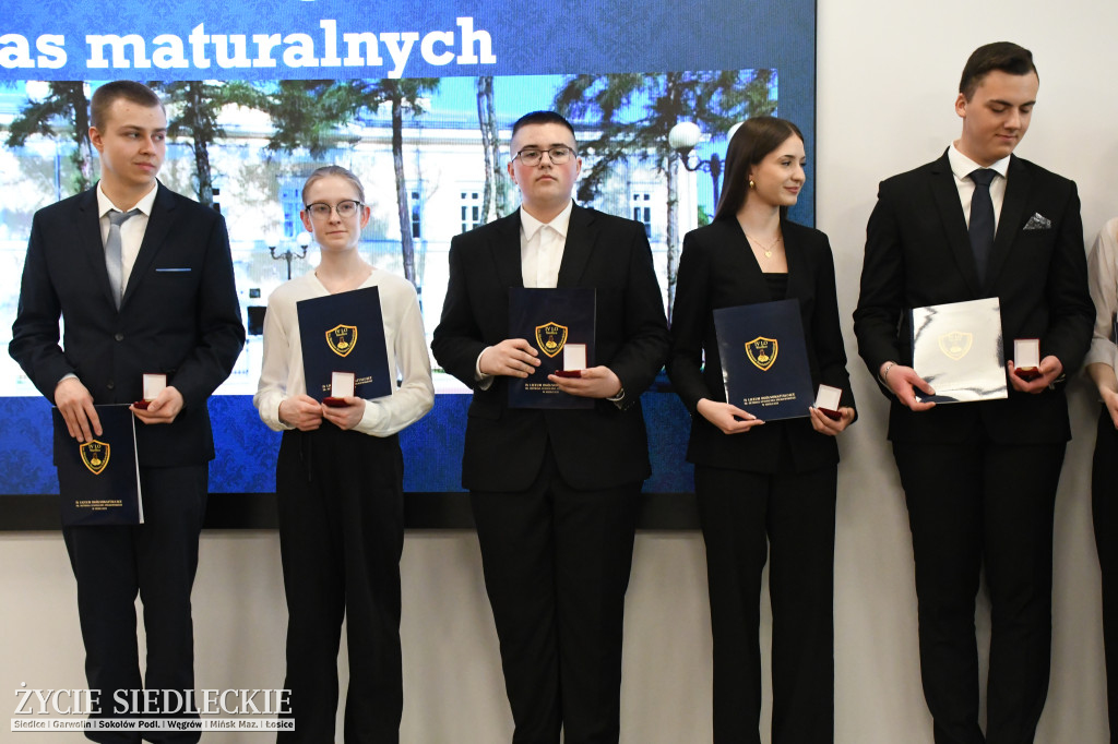 IV LO żegna maturzystów. Uroczysta gala w Siedlcach