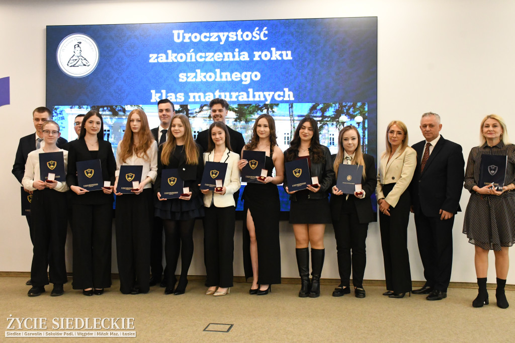 IV LO żegna maturzystów. Uroczysta gala w Siedlcach