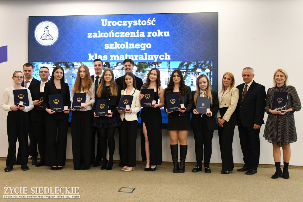 IV LO żegna maturzystów. Uroczysta gala w Siedlcach