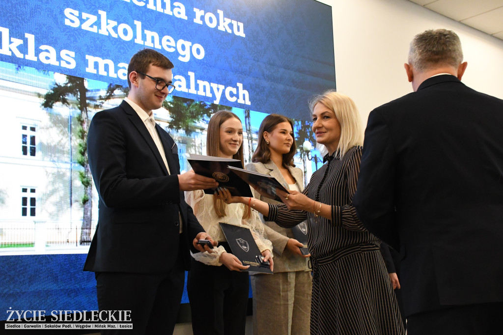 IV LO żegna maturzystów. Uroczysta gala w Siedlcach