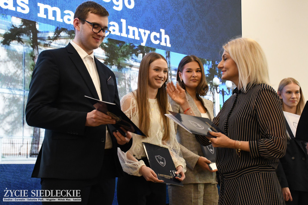 IV LO żegna maturzystów. Uroczysta gala w Siedlcach