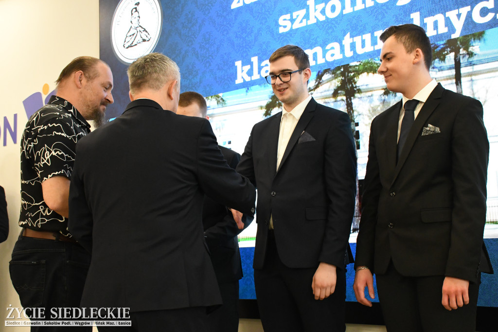 IV LO żegna maturzystów. Uroczysta gala w Siedlcach