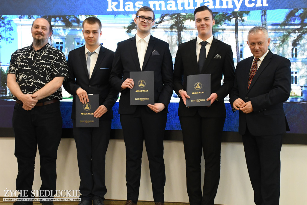IV LO żegna maturzystów. Uroczysta gala w Siedlcach