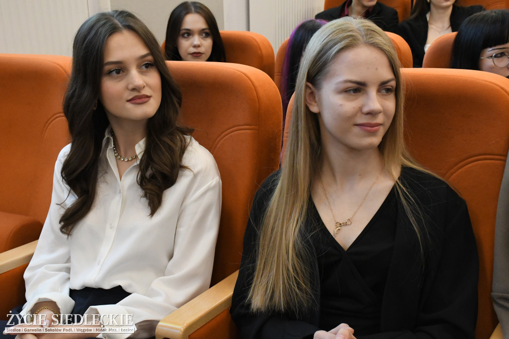 IV LO żegna maturzystów. Uroczysta gala w Siedlcach