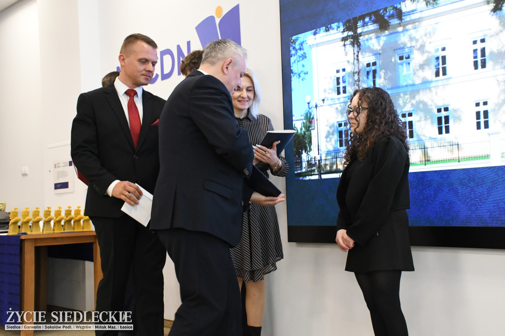 IV LO żegna maturzystów. Uroczysta gala w Siedlcach