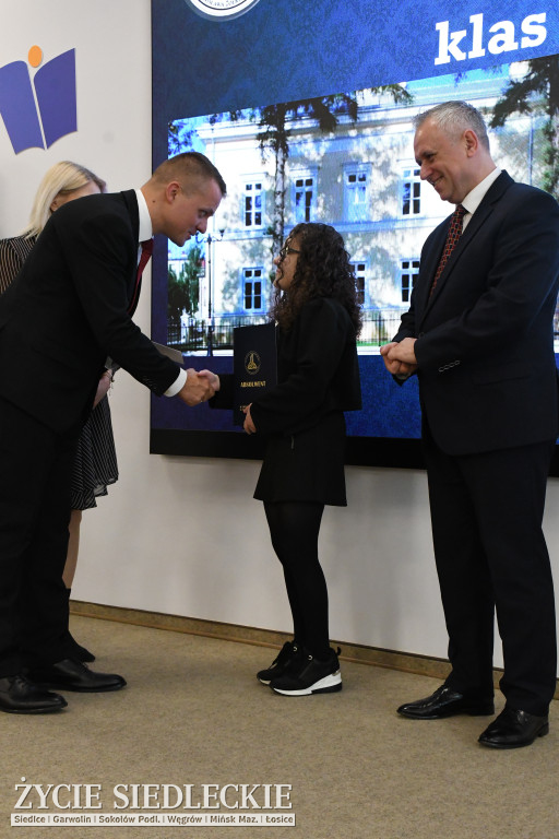 IV LO żegna maturzystów. Uroczysta gala w Siedlcach