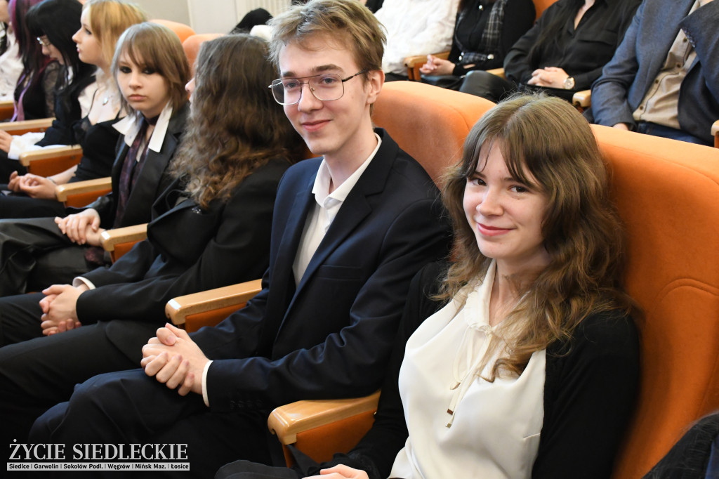 IV LO żegna maturzystów. Uroczysta gala w Siedlcach